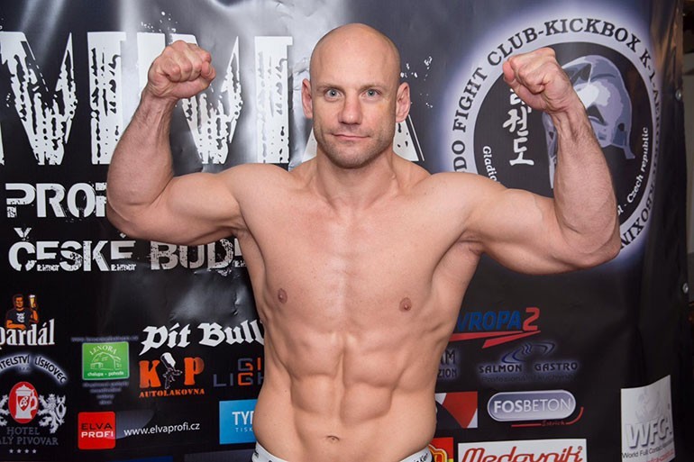 Zápasníci MMA